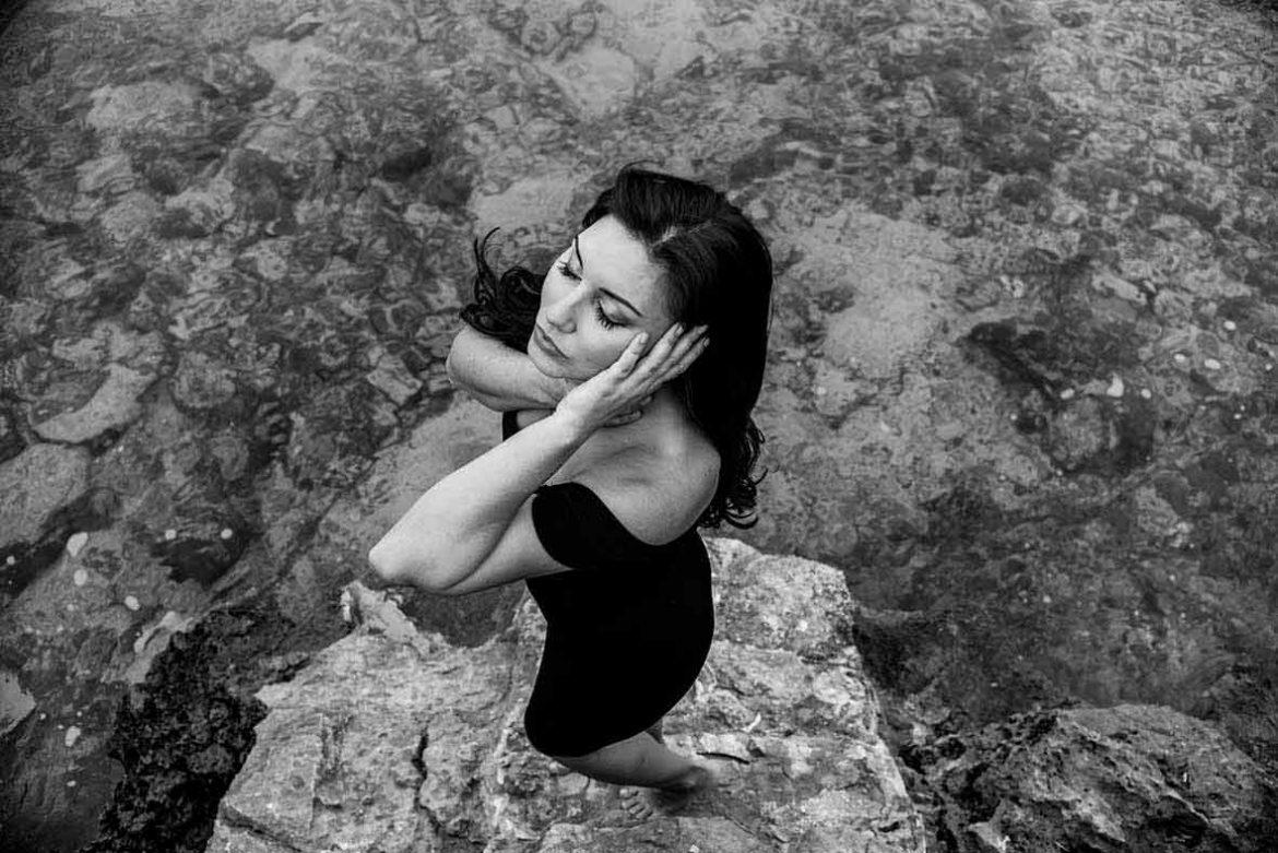 "ALT"Photographer books Mallorca elegant black"