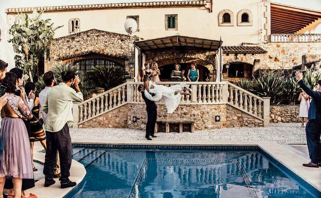 natural wedding photographer air