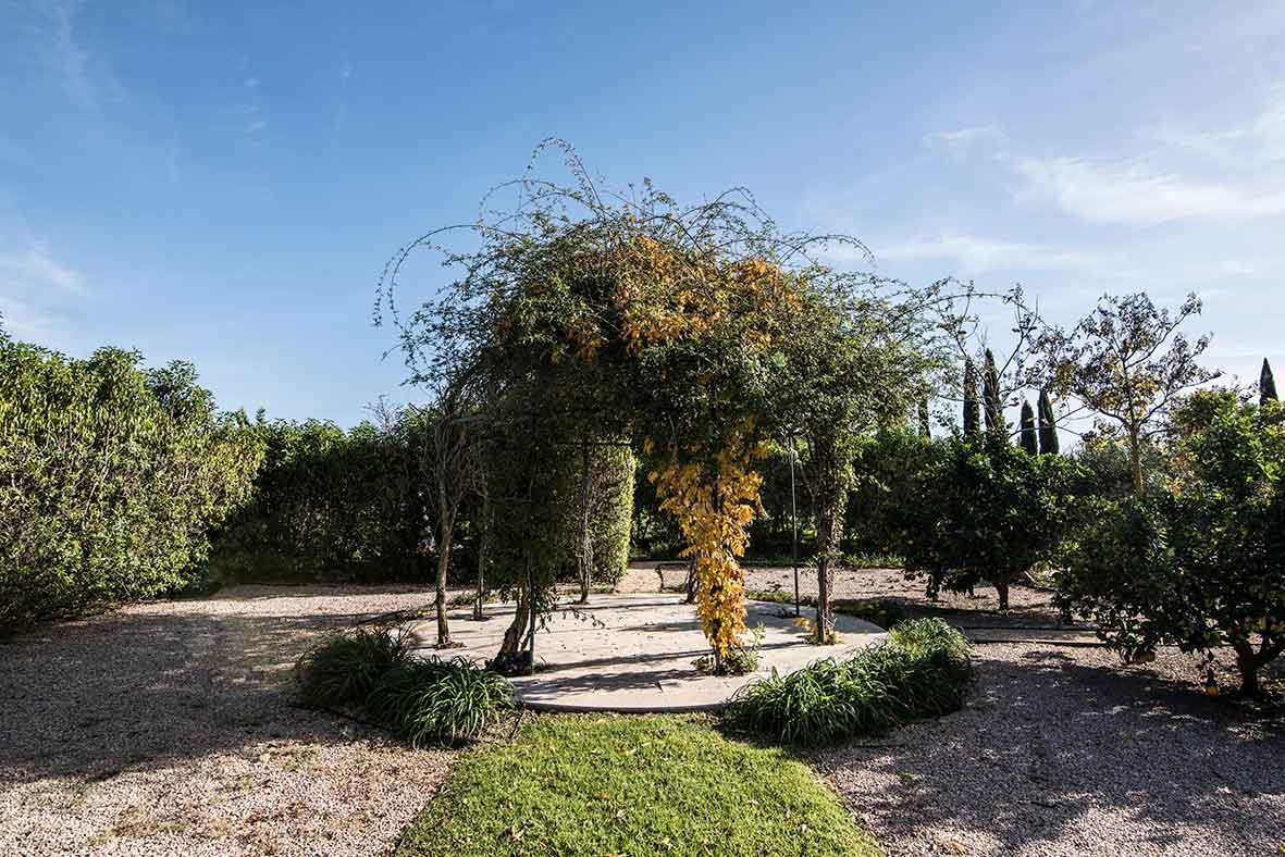 "ALT"interiorismo y decoración jardín 