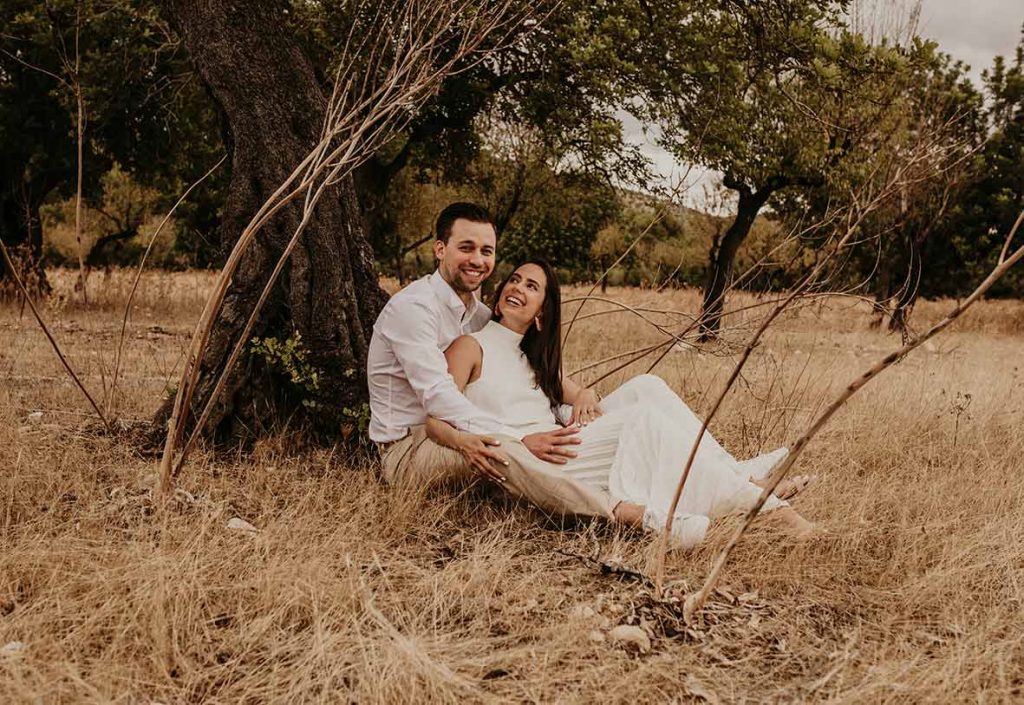 "ALT"couple shoot in mallorca countryside"