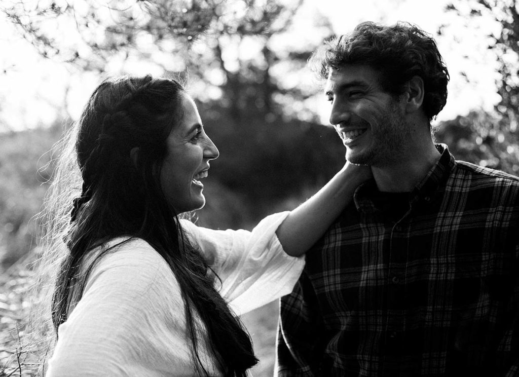 "ALT"sesion de fotos a embarazada en mallorca blanco y negro"