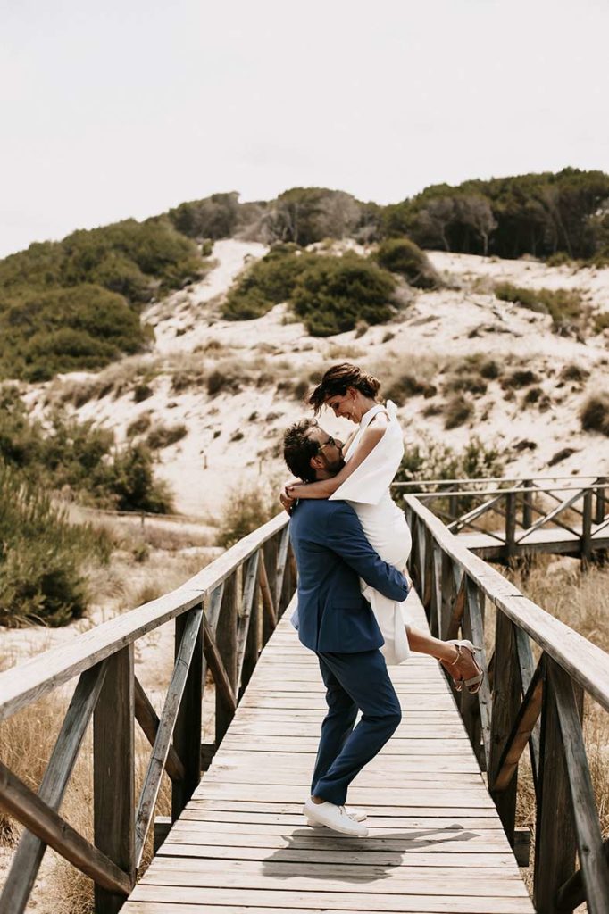 "ALT"fotógrafo de elopement en Mallorca divertidos"