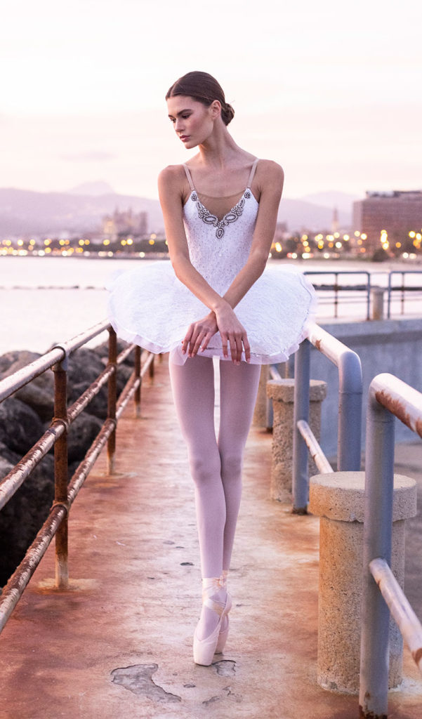 "ALT"fashion shoot en mallorca bailarina"
