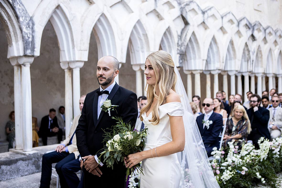 "ALT"fotógrafo de boda en Amalfi juntos altar"
