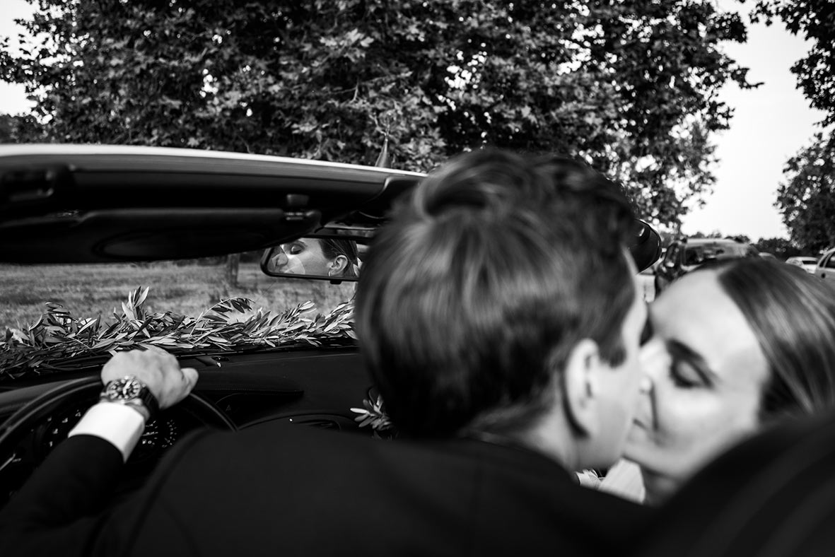 "ALT"boda en finca els calderers beso coche"