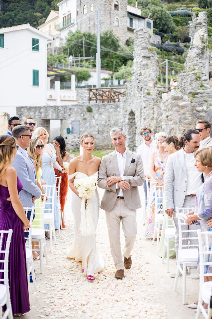 "ALT"boda en la costa amalfitana antrada novia"