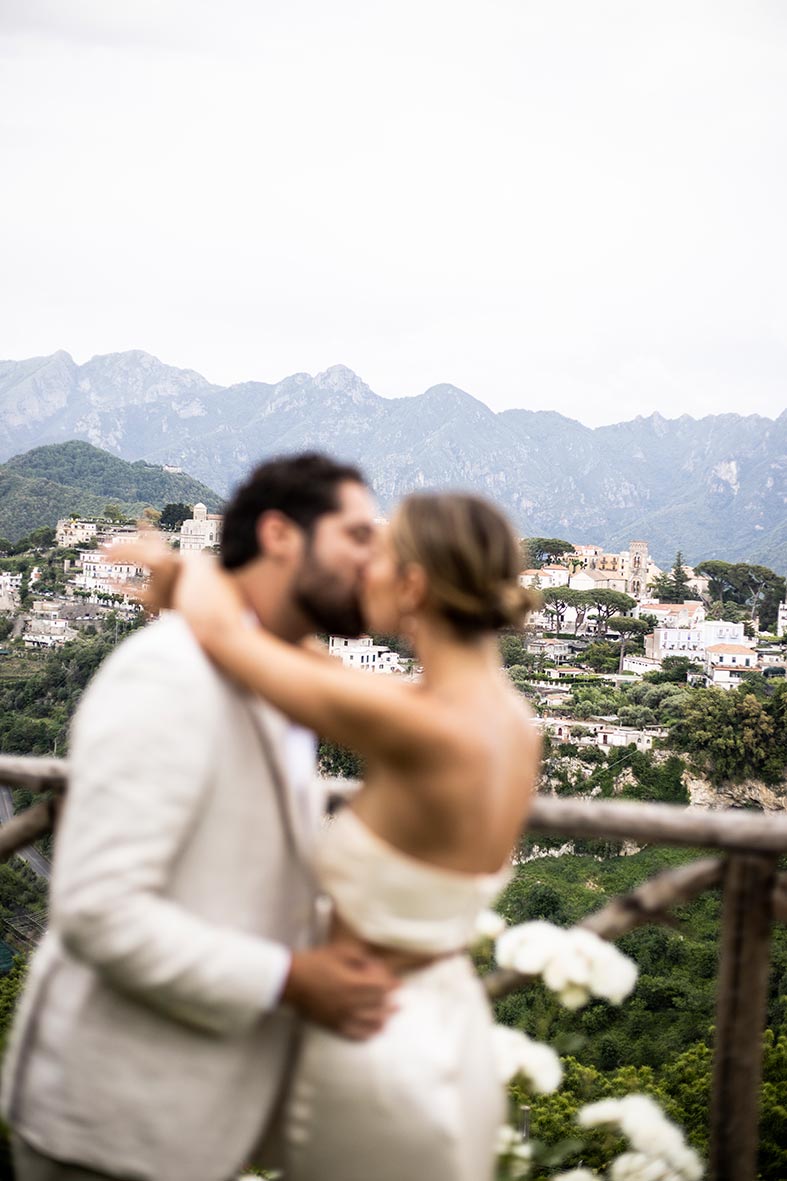 "ALT"boda en la costa amalfitana ravello de fondo"