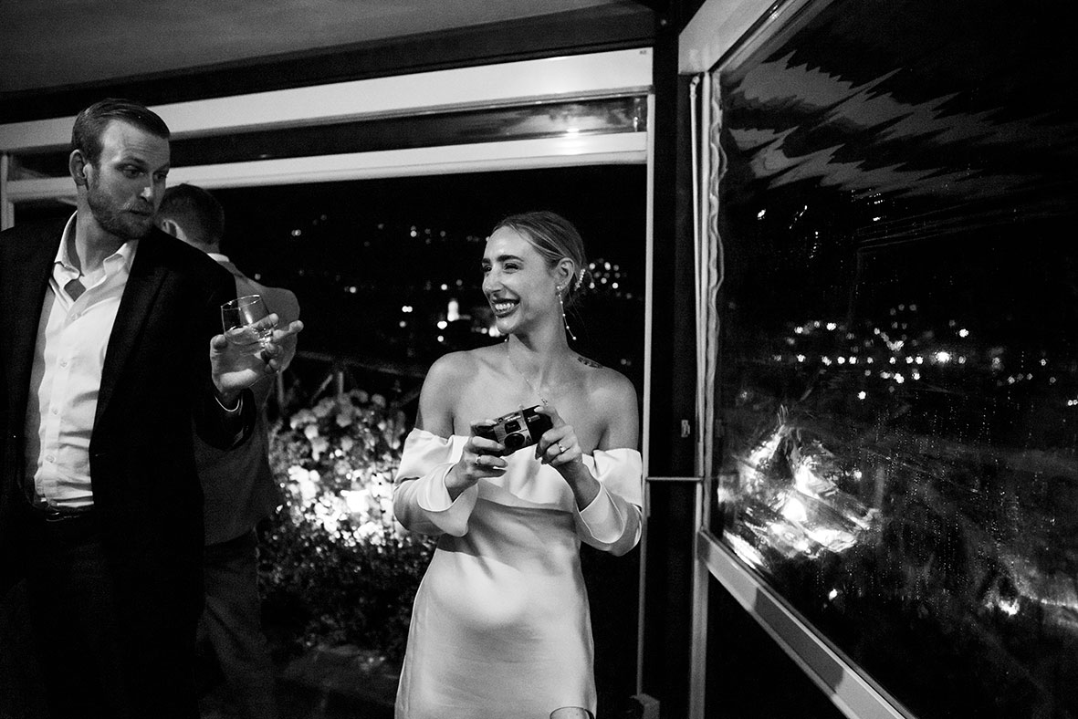 "ALT"boda en la costa amalfitana novia con camara"