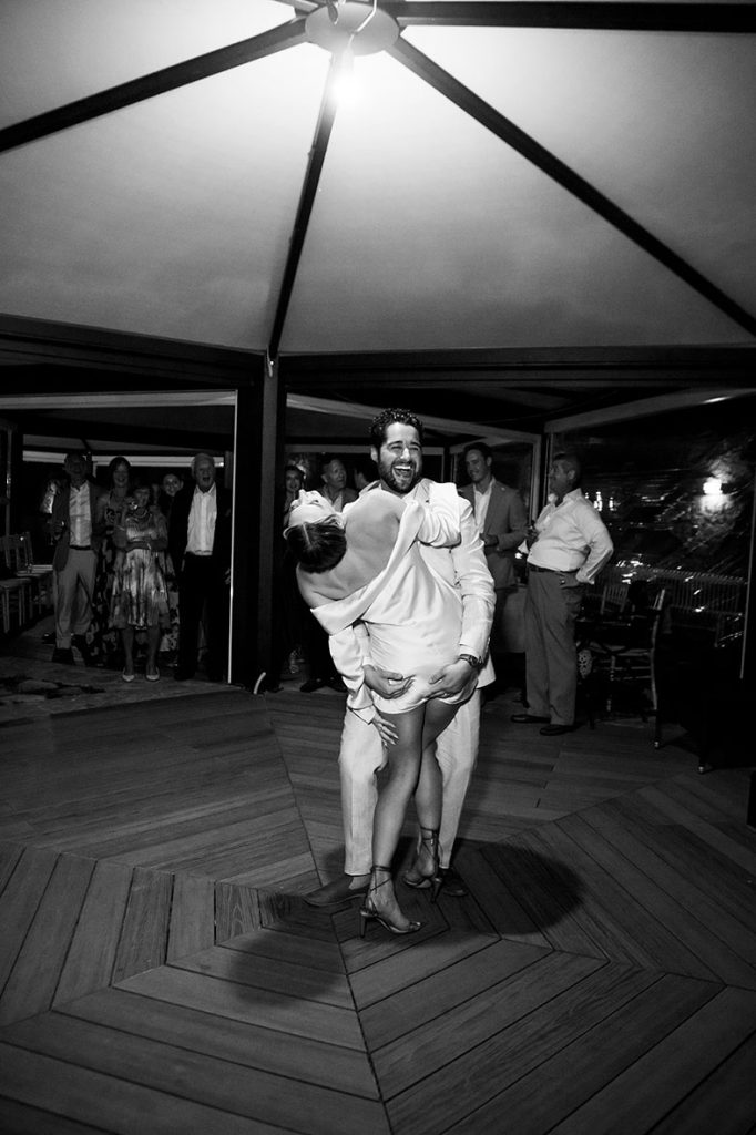 "ALT"boda en la costa amalfitana momento en baile"