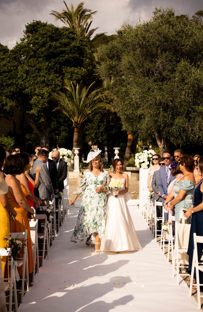"ALT"boda en son marroig deia mallorca entrada novia"