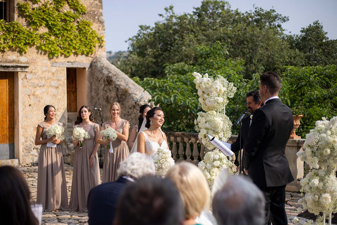 "ALT"boda coreana en finca comassema mallorca en el altar"