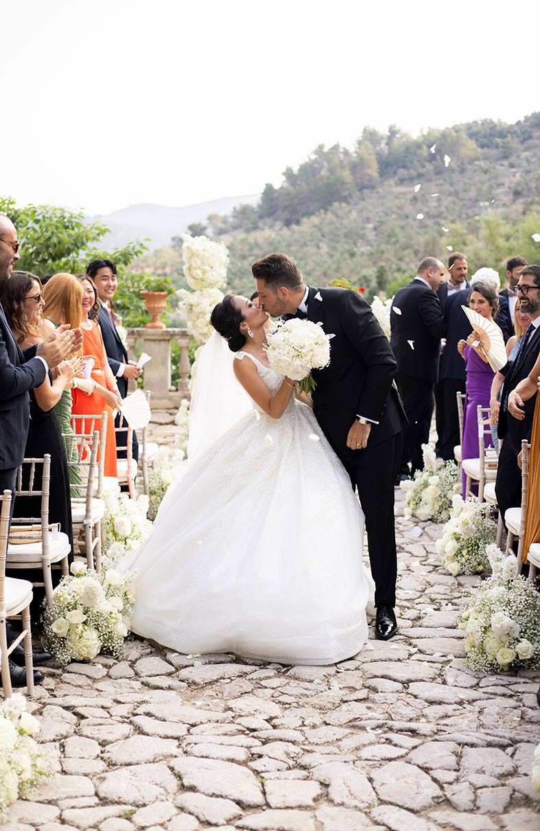 "ALT"boda coreana en finca comassema mallorca beso salida"