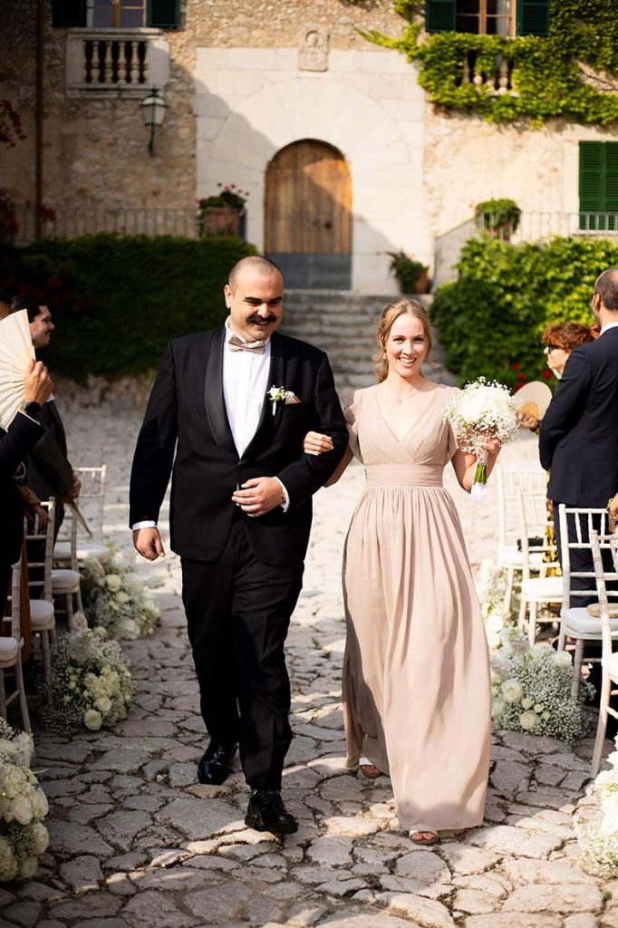 "ALT"boda coreana en finca comassema mallorca entrada amigo y amiga"