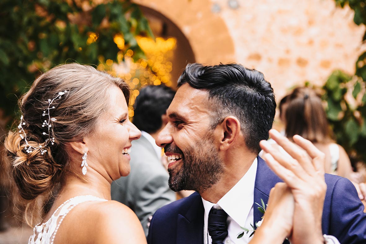 "ALT"boda mexicana en finca son maixella mallorca novio feliz bailando"