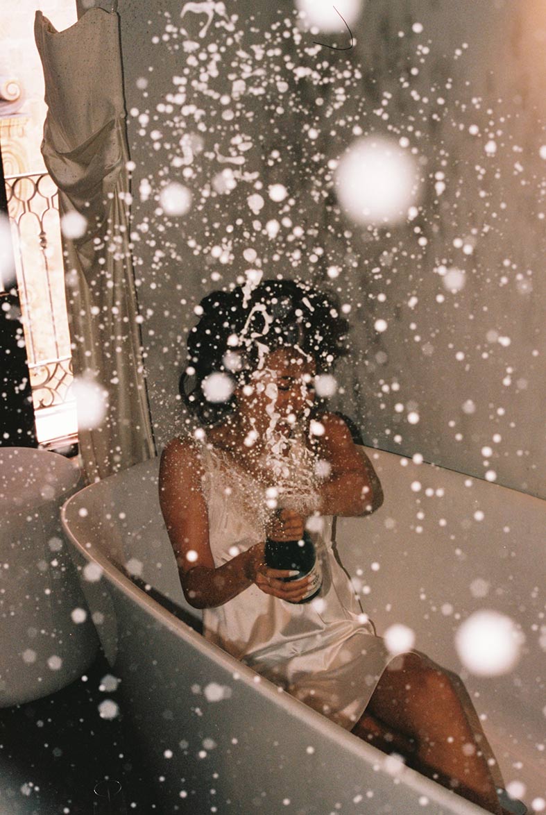 "alt"son togores boda en mallorca cava bañera analogica"