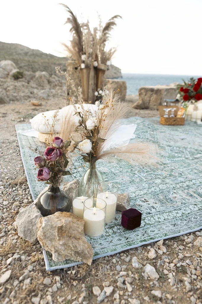Surprises for wedding proposal in Mallorca. Elegant floral and candle decoration.