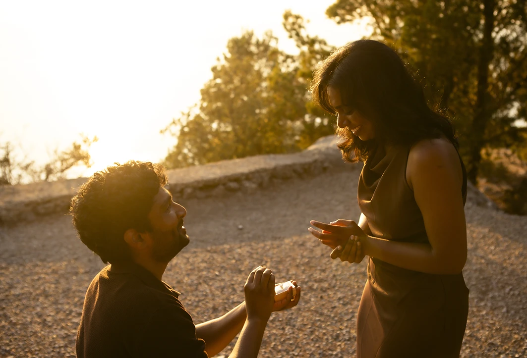 Surprise reaction during a marriage proposal in Mallorca.