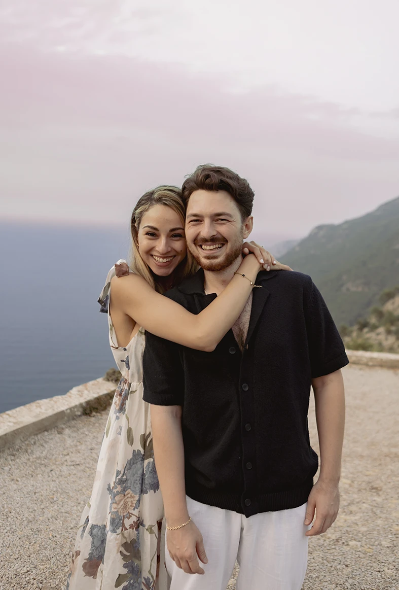 Happy couple after proposal in Mallorca by Inma del Valle.