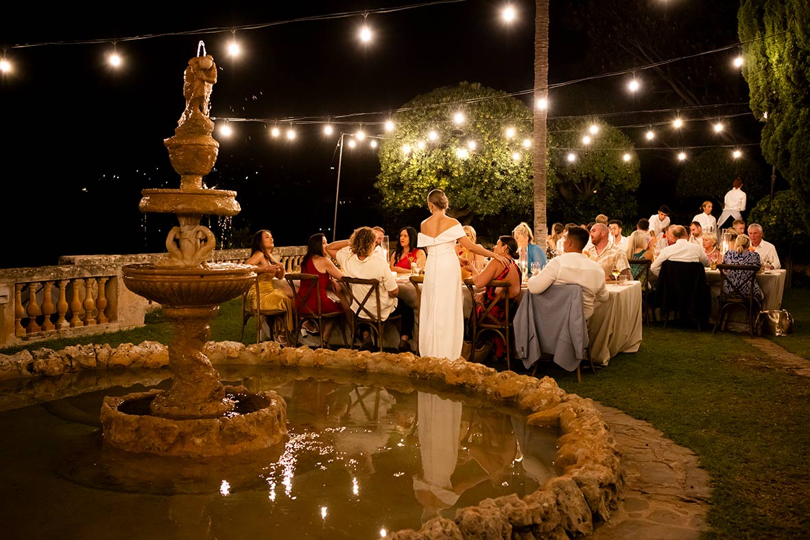 romantic wedding dinner by fountain at Son Togores Mallorca at night