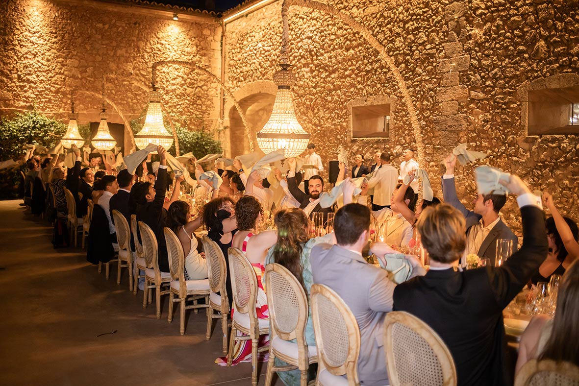 wedding dinner Son Veri Mallorca indoor atmosphere